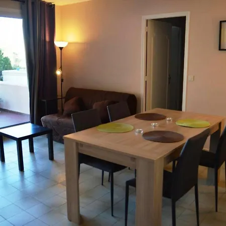 Mezzanine 4 Couchages A Avec Terrasse, Ascenseur, Lave-vaisselle Et Lave-linge - Fr-1-226b-27 Lejlighed Cavalaire-sur-Mer